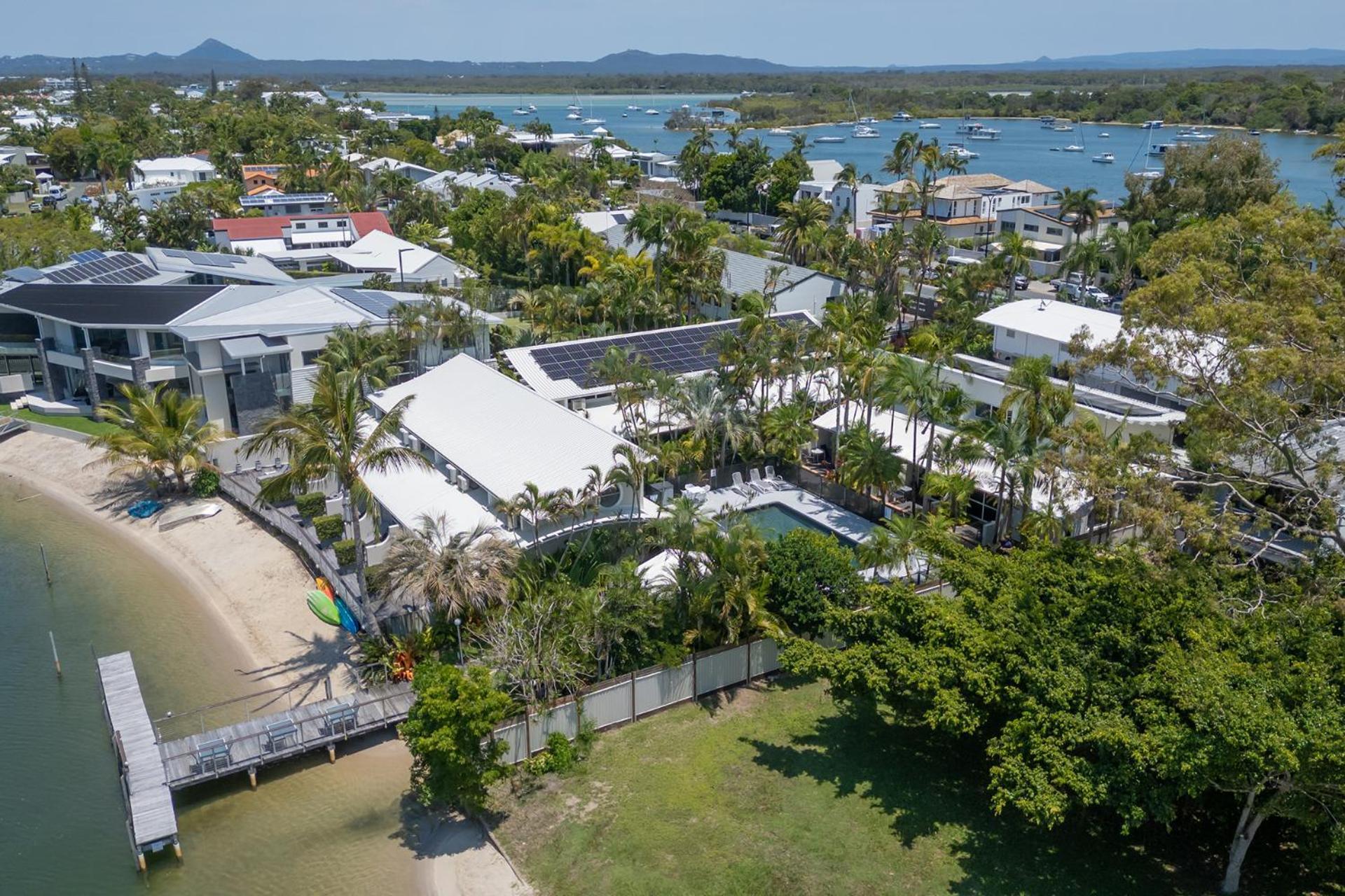 Caribbean Noosa Aparthotel Exterior photo