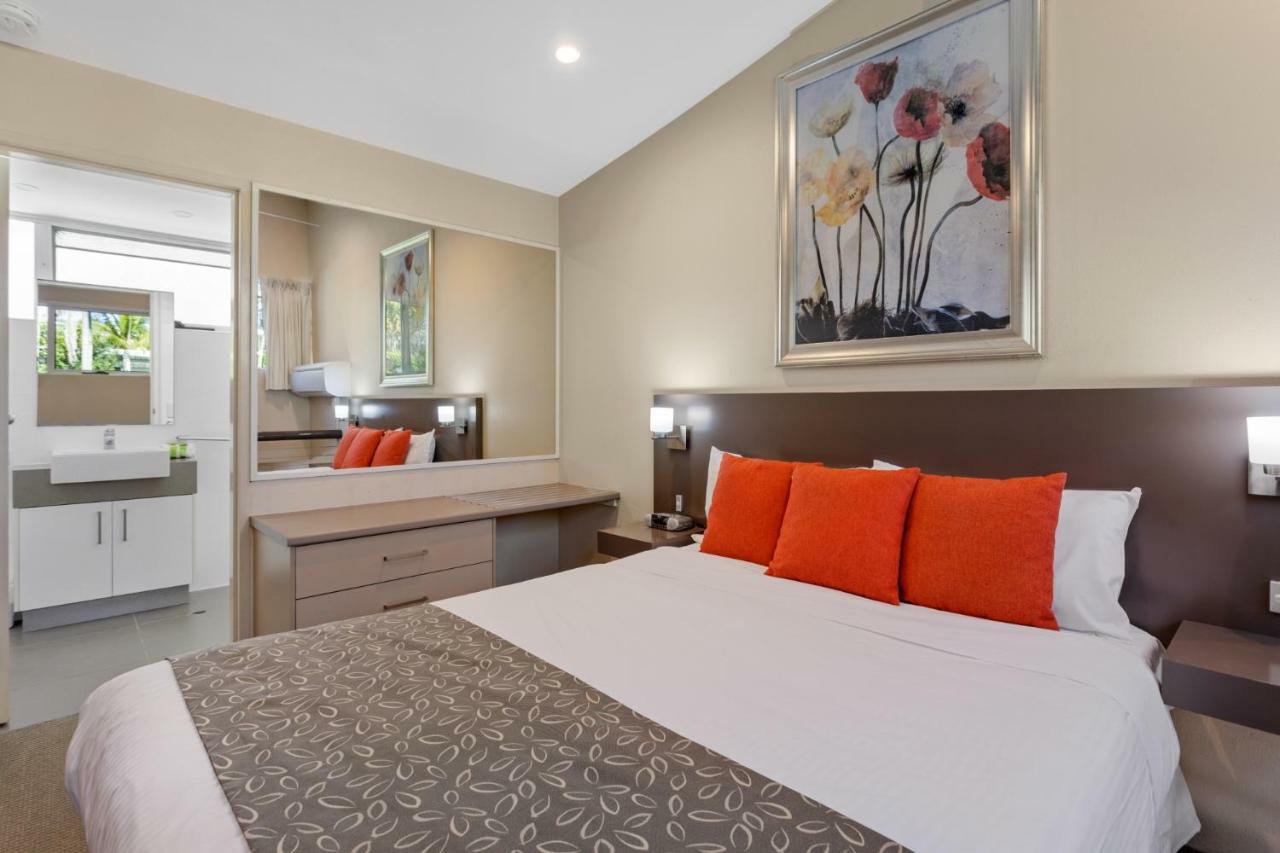 Caribbean Noosa Aparthotel Exterior photo